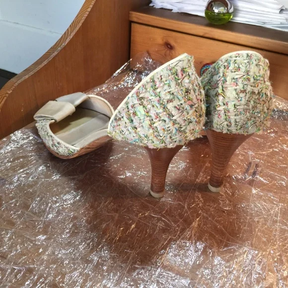 CHANEL TWEED SIZE 39 US 9 FABRIC PUMPS SHOES/HEELS ITALY MULTI-COLOR CLOSED SHOE - Picture 4 of 9